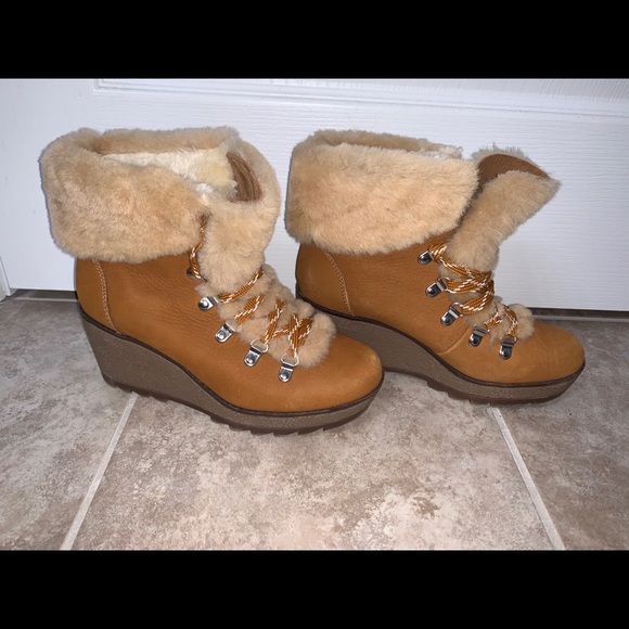 J. Crew Shoes - J. Crew Nordic Wedge winter boots with fur Size 7